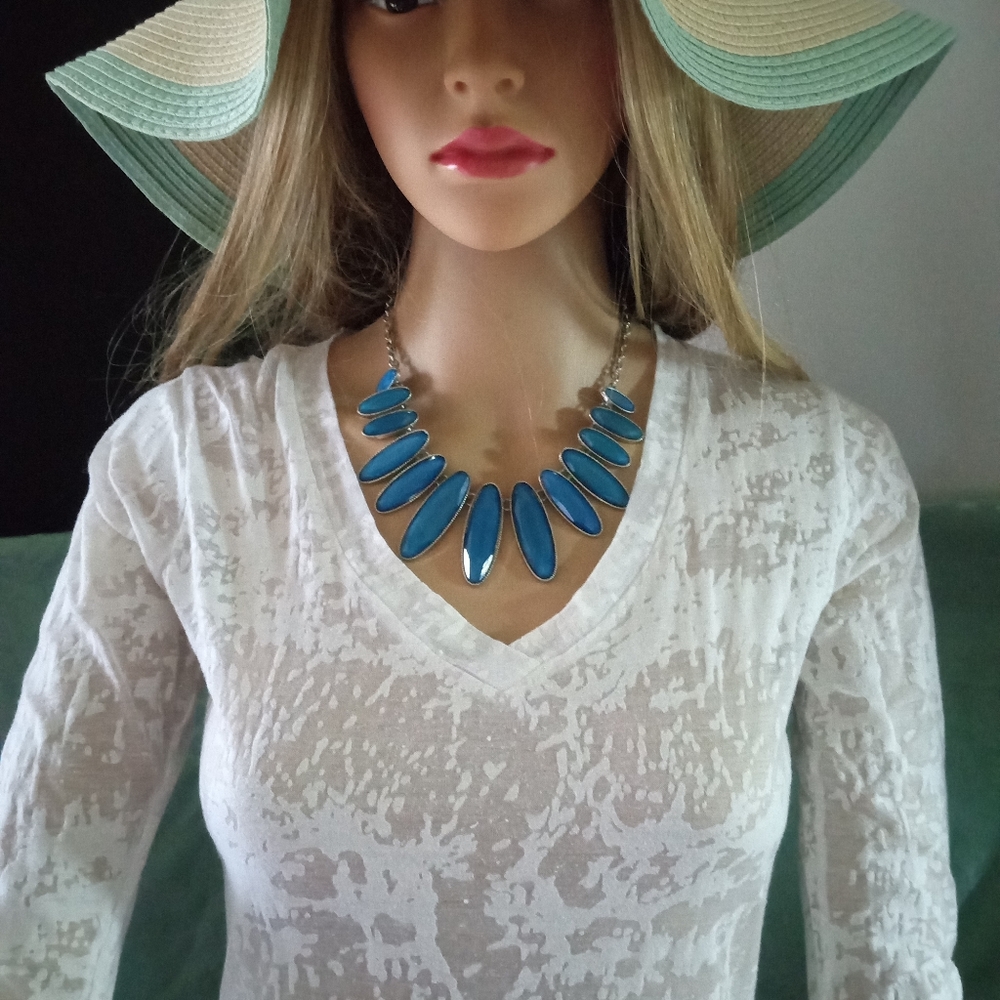 JCPenney teal blue petal necklace